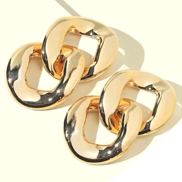 Chunky Gold Chain Link Earrings - Picture 1 of 2